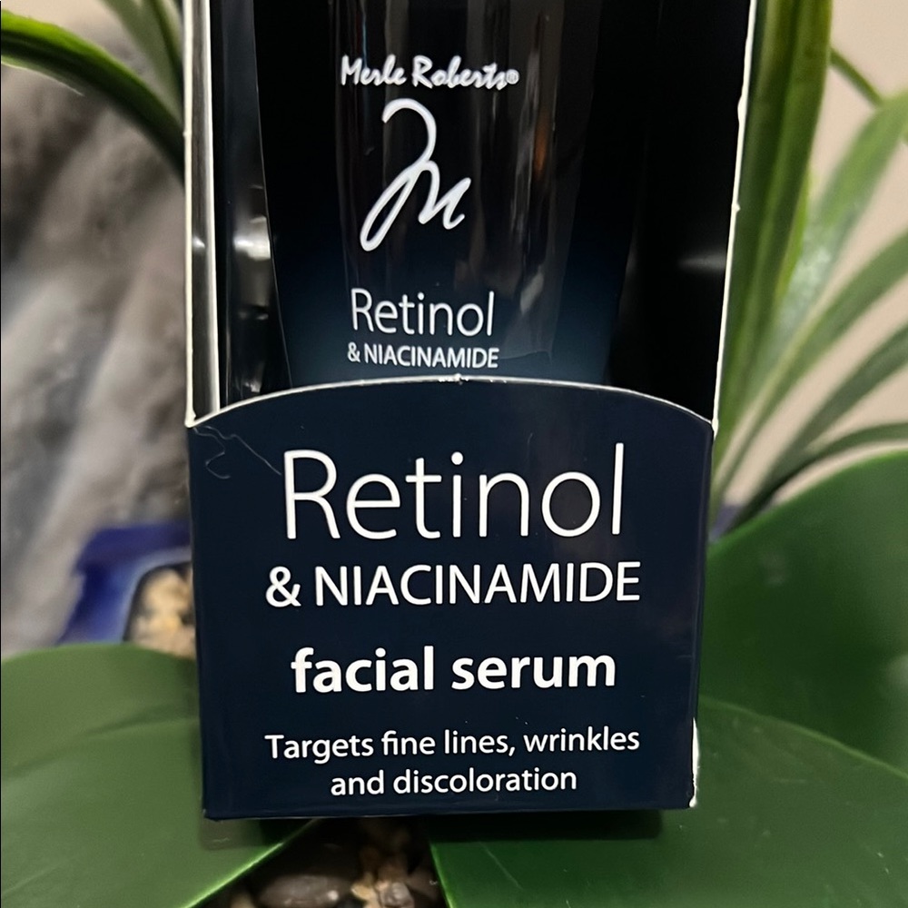 Merle Roberts Retinol and Niacinamide Serum New retail $56